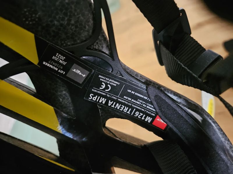 Cyklistická helma MET TRENTA