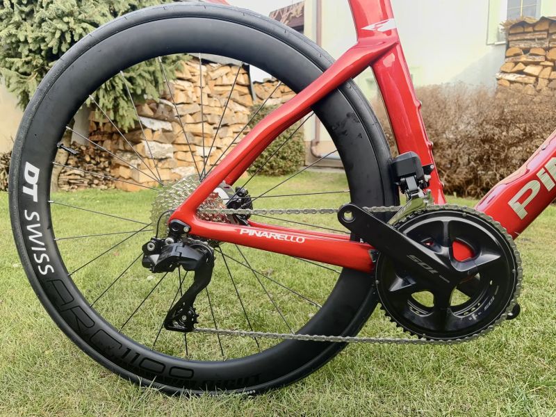 Pinarello Dogma F 2024