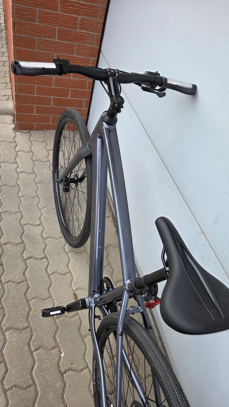 Trek FX 3 Gen 4 velikost M v záruce