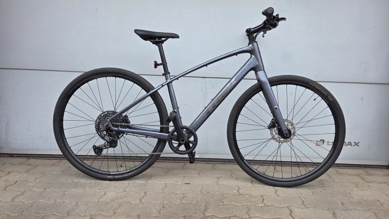 Trek FX 3 Gen 4 velikost M v záruce