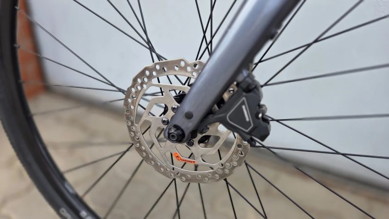 Trek FX 3 Gen 4 velikost M v záruce