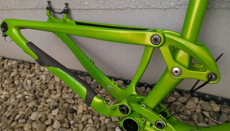 Rámová sada Giant Trance Advanced Pro 1 + tlumič + sedlovka