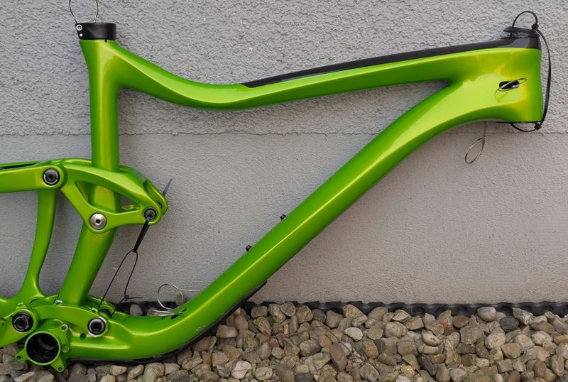 Rámová sada Giant Trance Advanced Pro 1 + tlumič + sedlovka