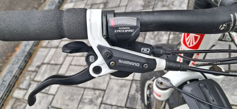 Trek 4900