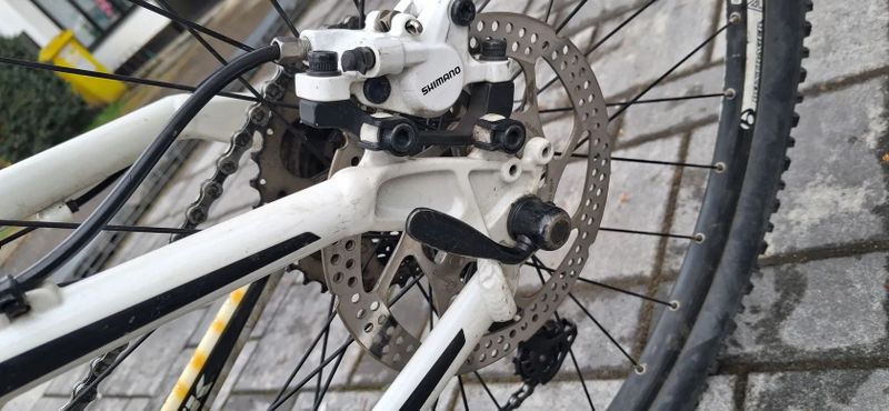 Trek 4900