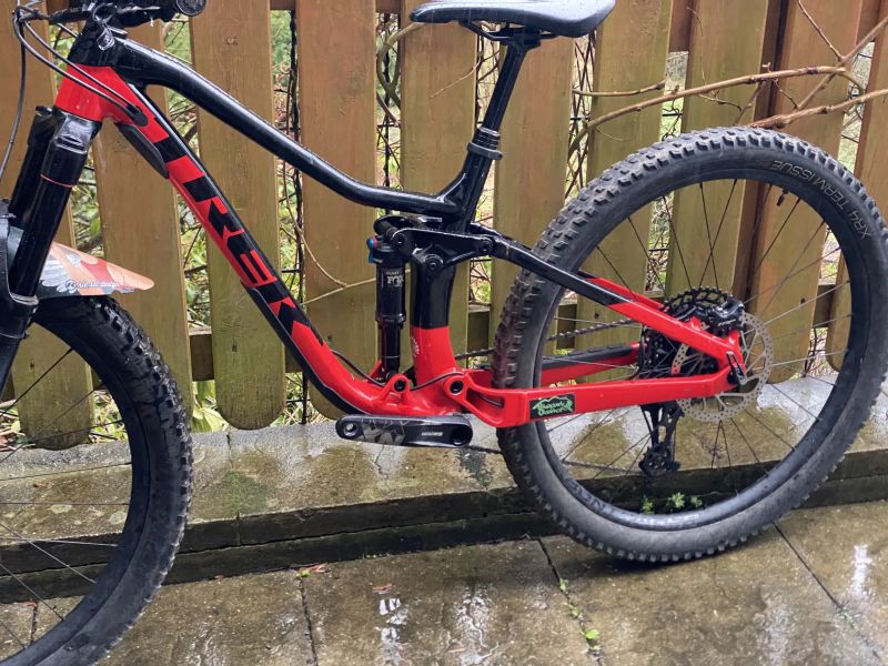 Trek Fuel EX 7 Gen 5, velikost S, Rock shox 