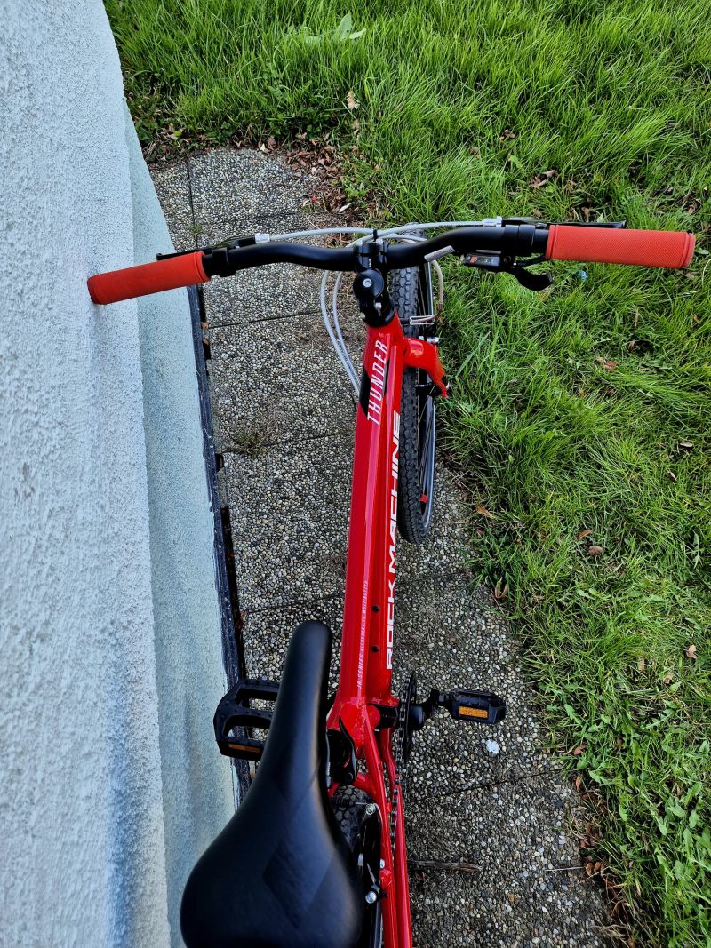 Rock Machine Thunder 24 VB Red