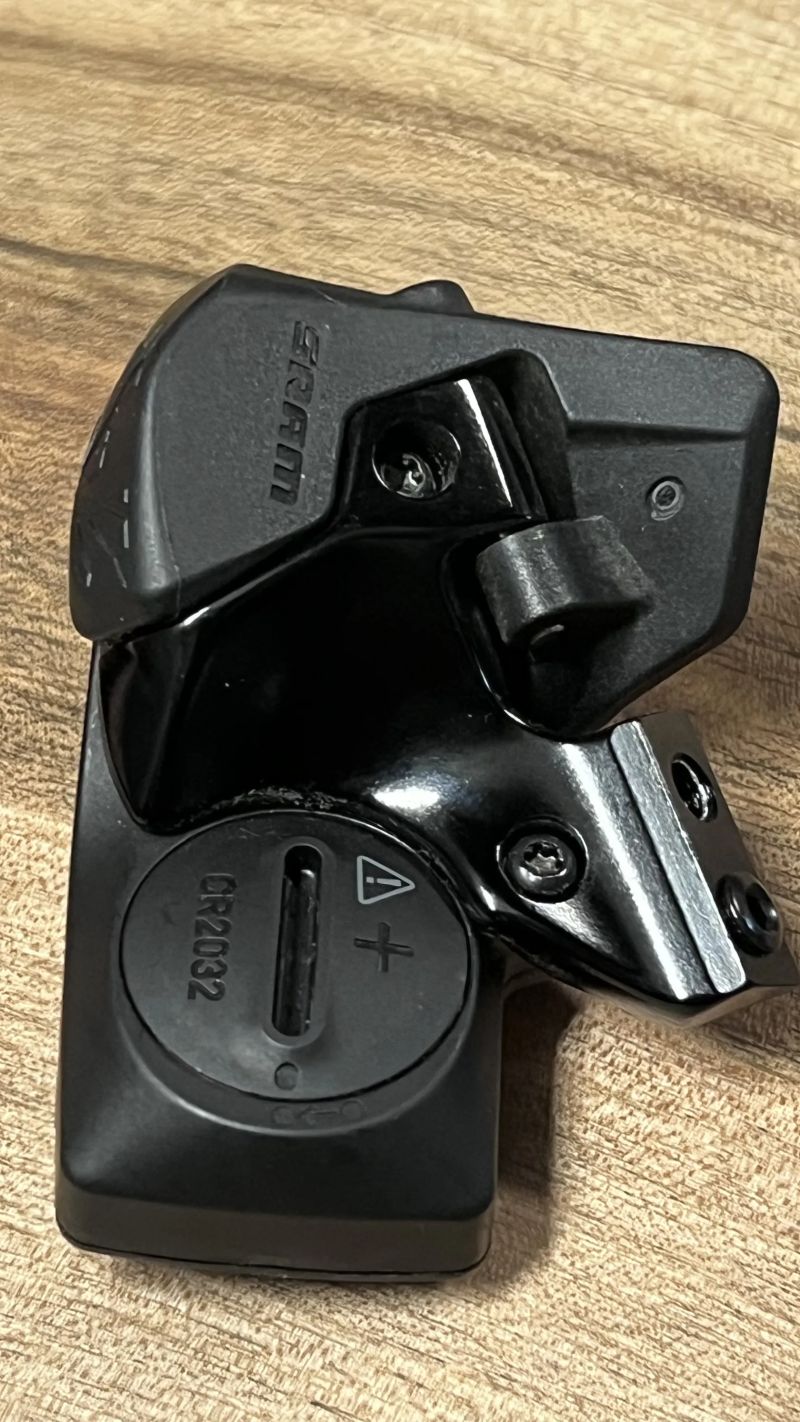 řazení AXS Sram Eagle rocker paddle