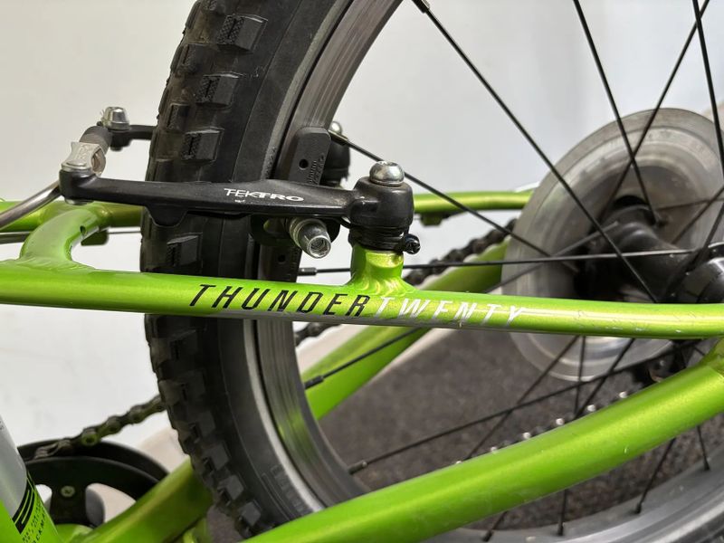 Rock Machine Thunder 20