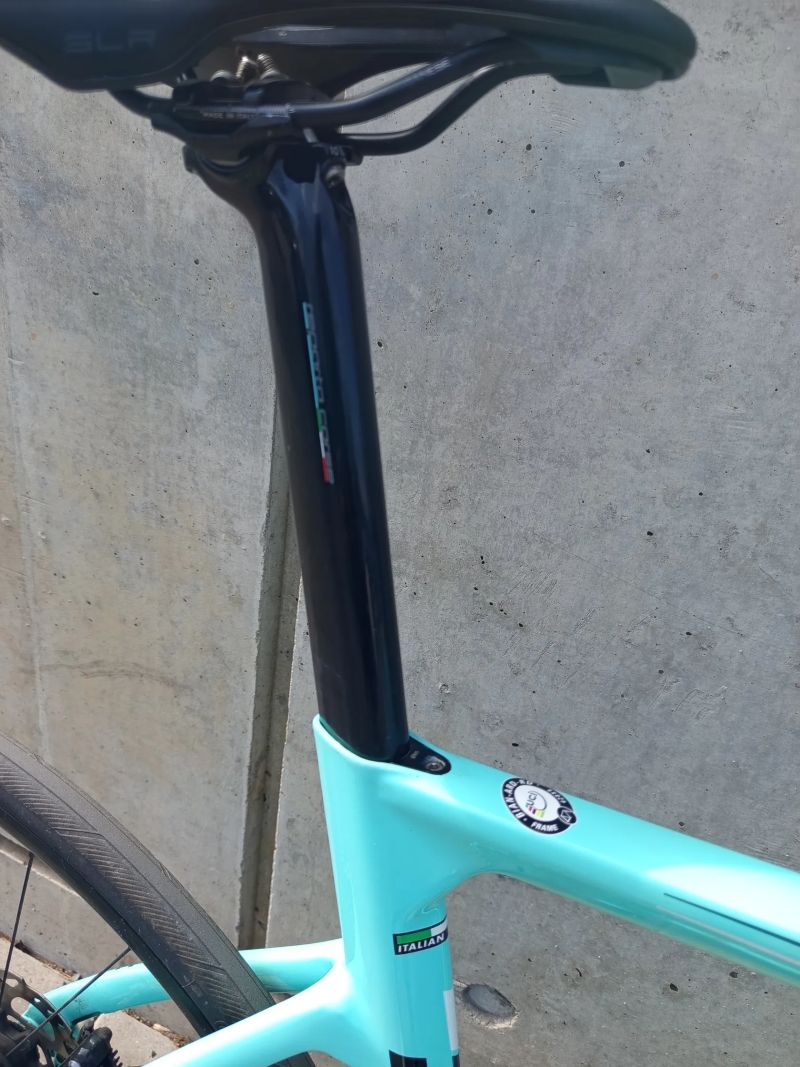 silniční karbonové kolo Bianchi Aria Disc