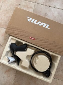 Řadicí a brzdová páka Sram Rival E1 AXS eTap + třmen Flat