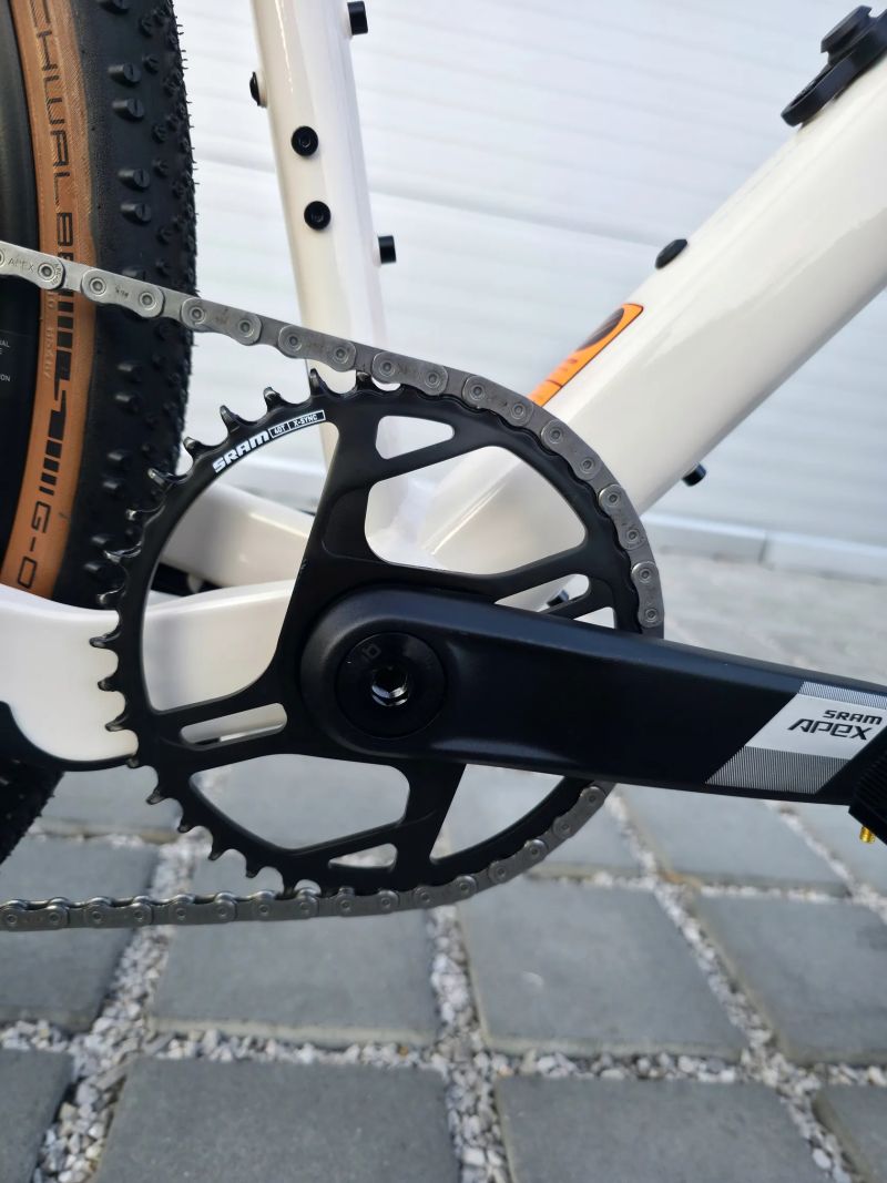 Gravel Canyon Grizl 6 Apex 2024 velikost M / Top stav