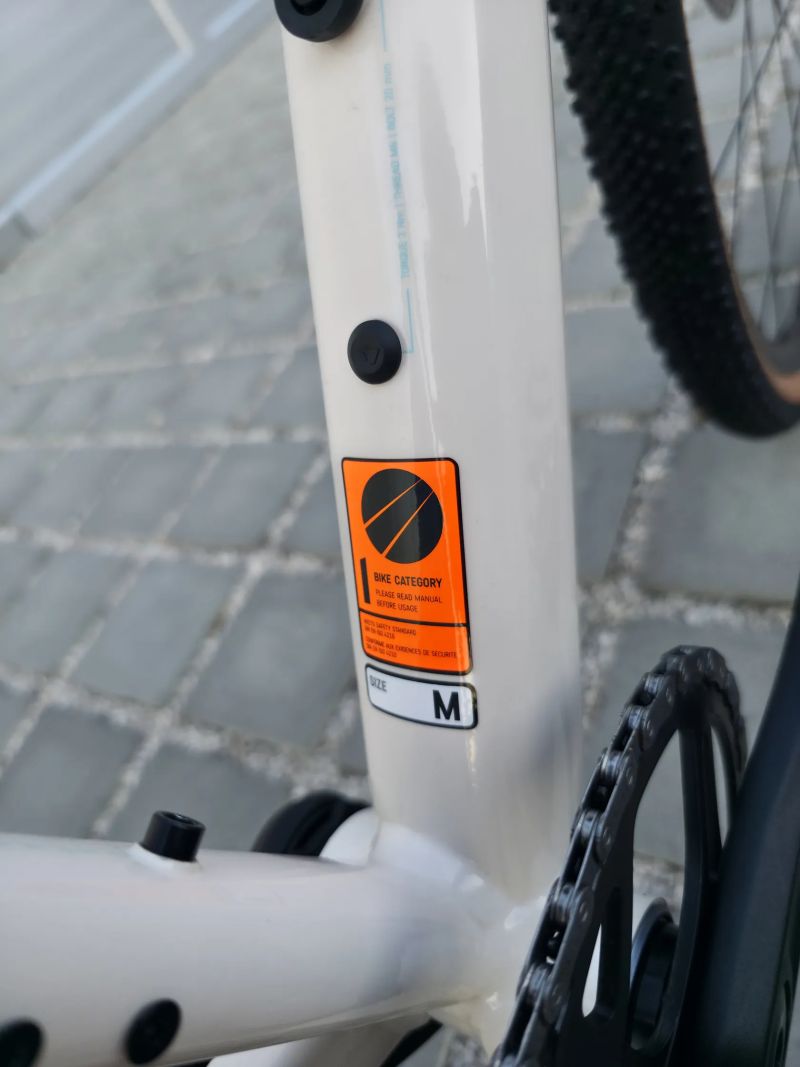 Gravel Canyon Grizl 6 Apex 2024 velikost M / Top stav