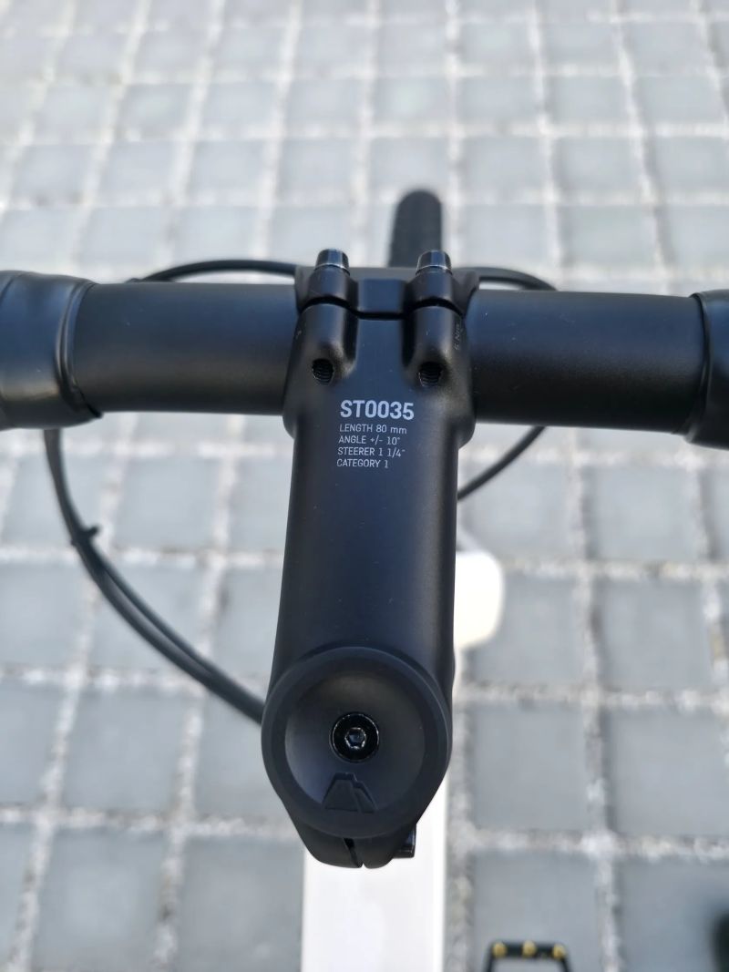 Gravel Canyon Grizl 6 Apex 2024 velikost M / Top stav