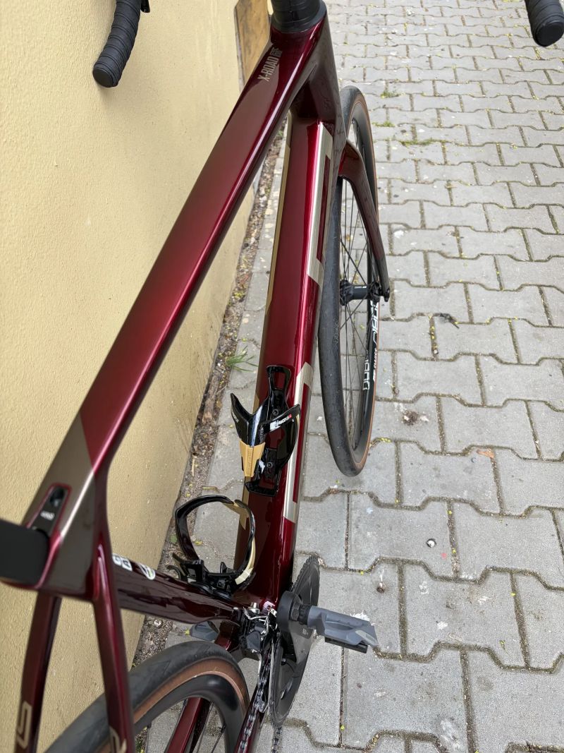 Superior ROAD TEAM ELITE