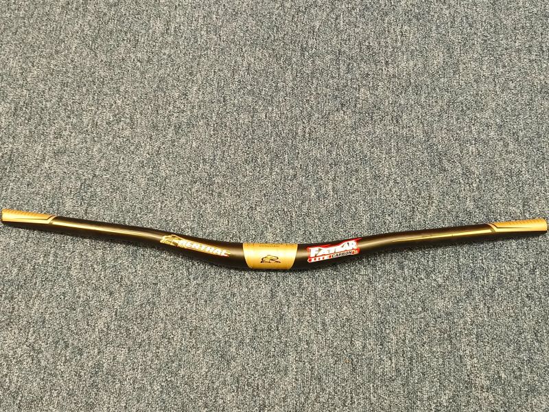 RENTHAL FatBar Carbon 35 mm, šířka 760 mm, PC 3890 Kč
