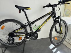 Prodám Apache PONY, 24', 1.majitel, výborný stav,málo používané