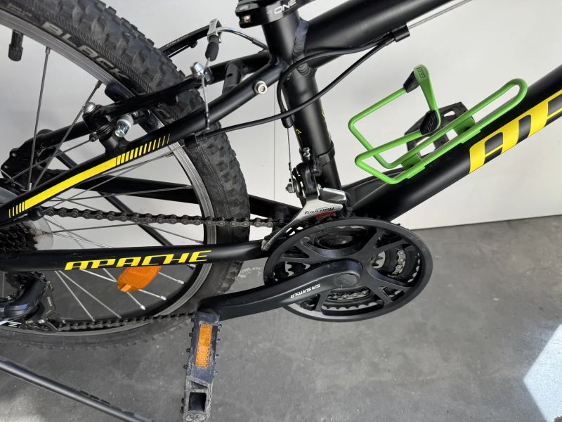 Prodám Apache PONY, 24', 1.majitel, výborný stav,málo používané