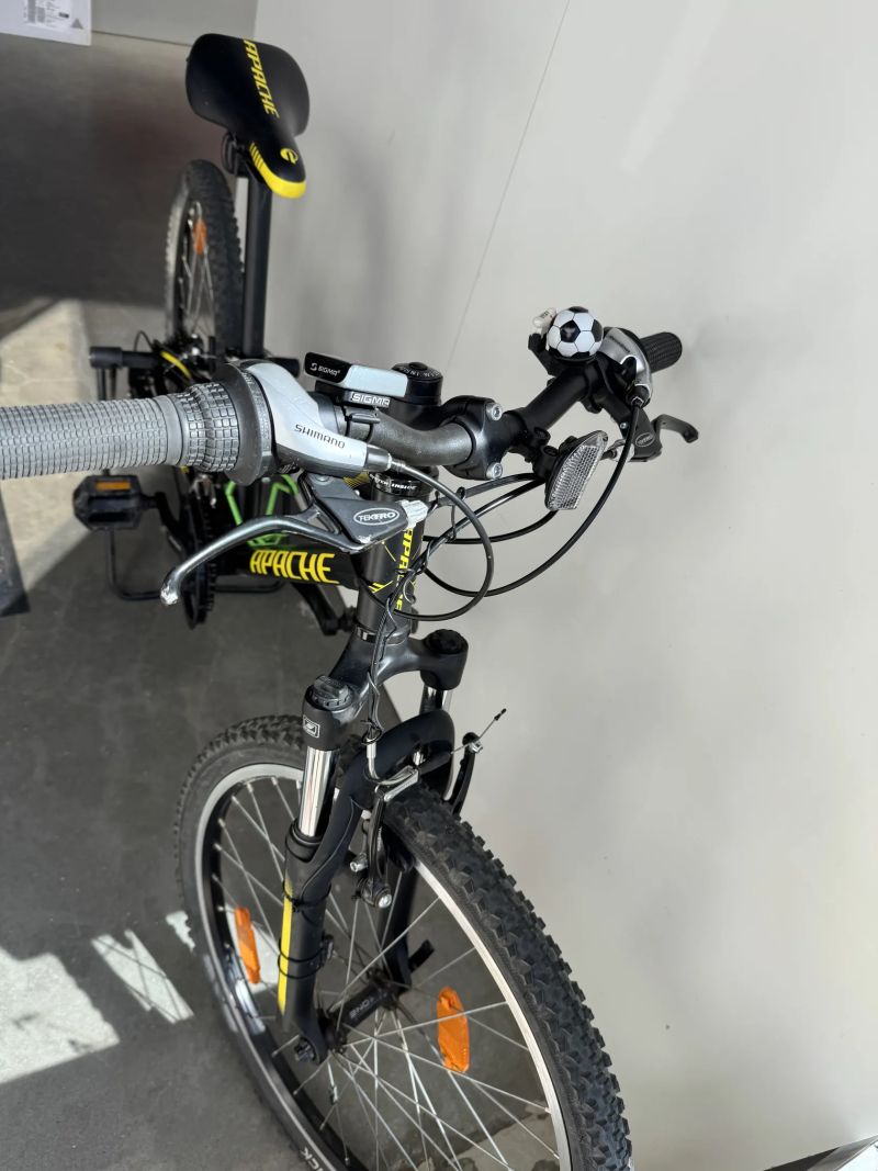 Prodám Apache PONY, 24', 1.majitel, výborný stav,málo používané