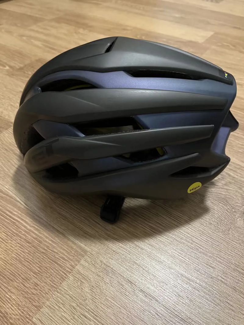 MET Trenta MIPS Road Helmet Iridiscent Grey Matt M