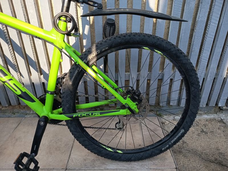 Prodám horské kolo zachovalé, plně funkční.