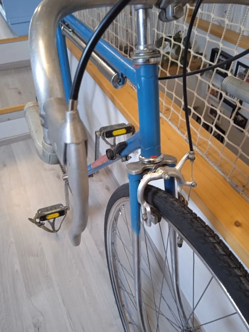 Prodám kompletně repasovaný Favorit Vel.56cm