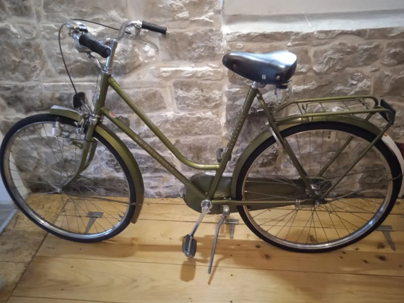 Prodám kopletně zrepasované Holandské kolo Balmoral Highlands