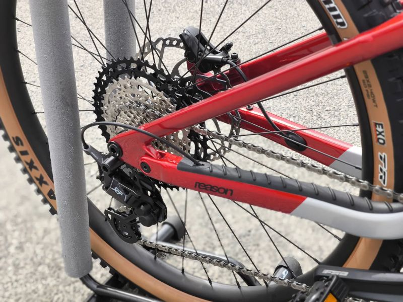 !!!NOVÝ!!! Megamo REASON AL 07 - Dji AVINOX, 800Wh, vel. M