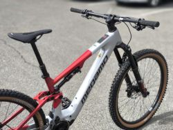 !!!NOVÝ!!! Megamo REASON AL 07 - Dji AVINOX, 800Wh, vel. L