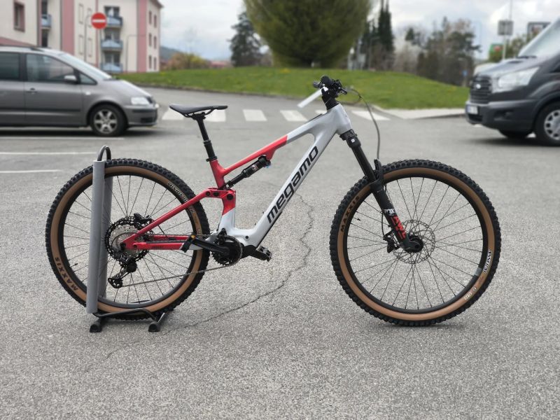 !!!NOVÝ!!! Megamo REASON AL 07 - Dji AVINOX, 800Wh, vel. L