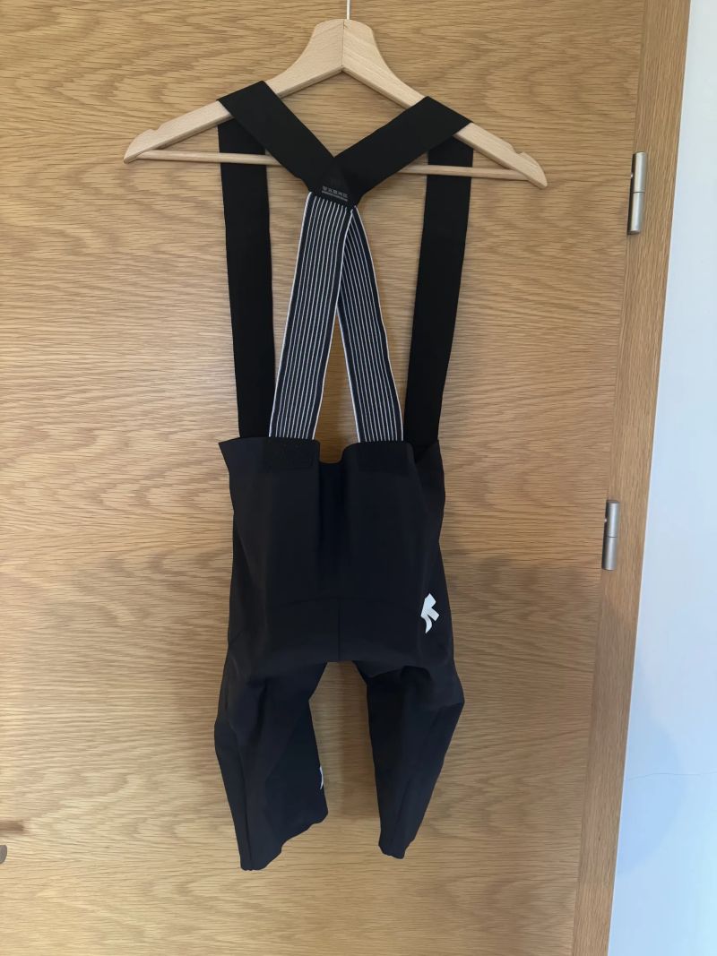 Assos Equipe R, kraťasy 