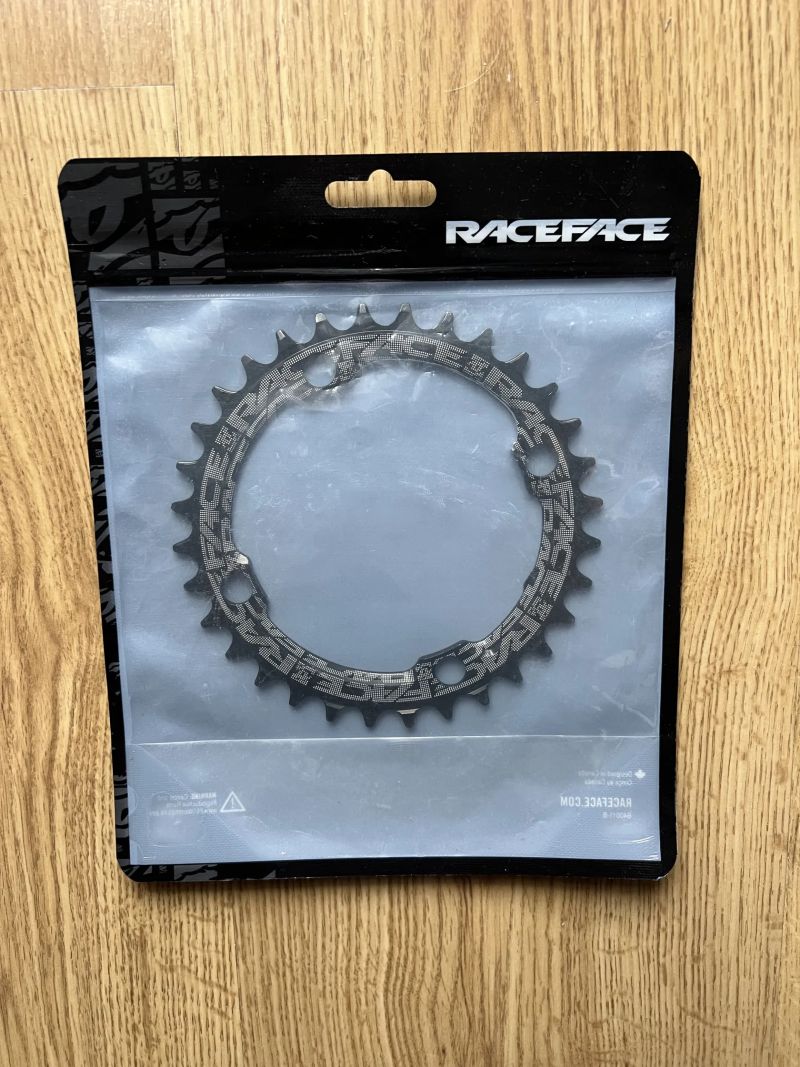 Převodník Race Face 32T BCD 104