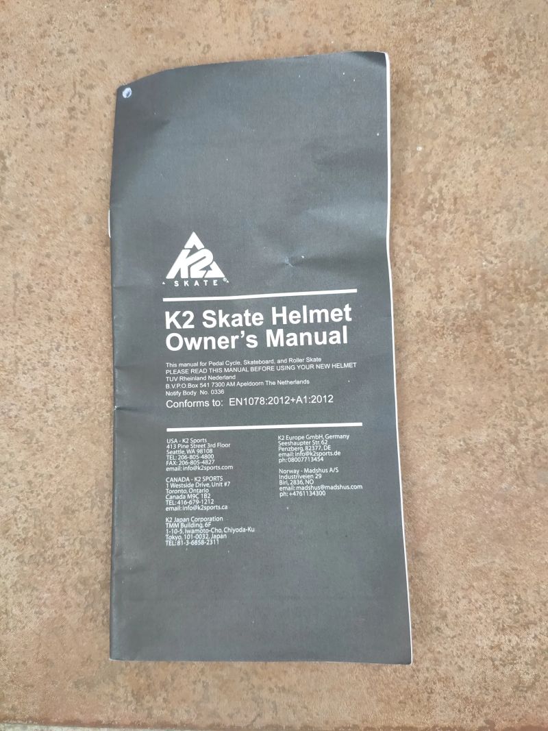 Sportovní přilba (i na kolo) + chrániče zdarma