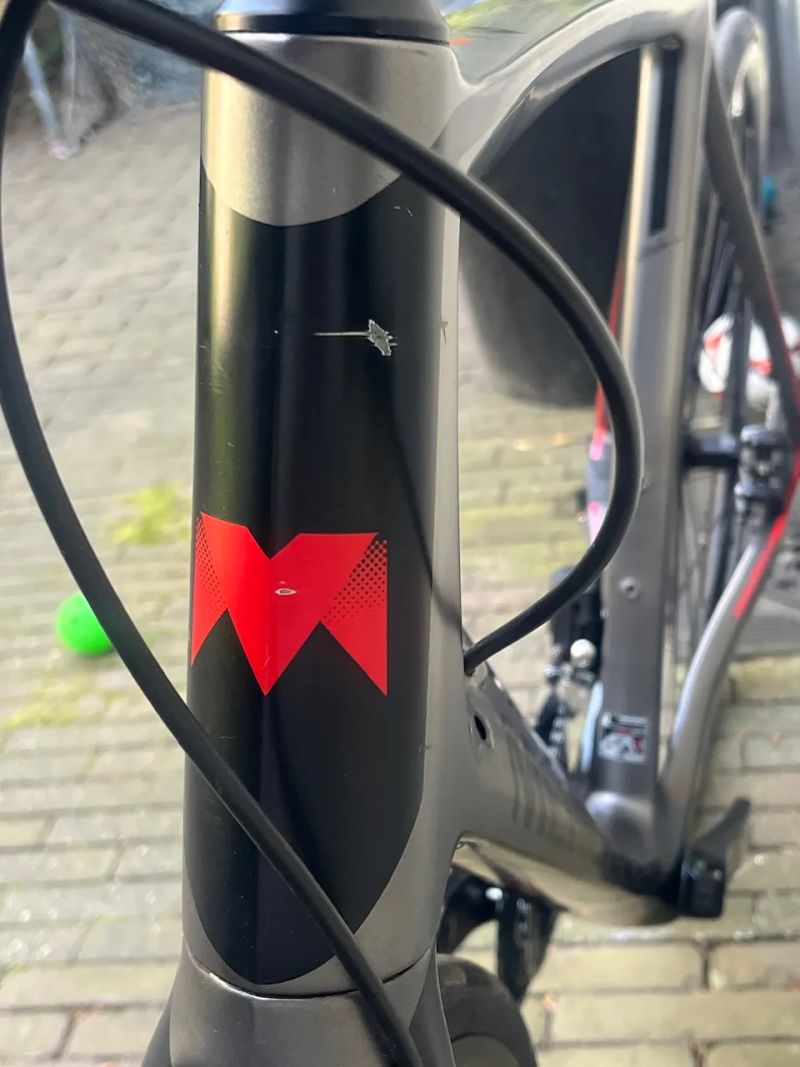 Karbonové silniční kolo Eddy Merckx Mourenx 69, nová sada Shimano 105 2x12s