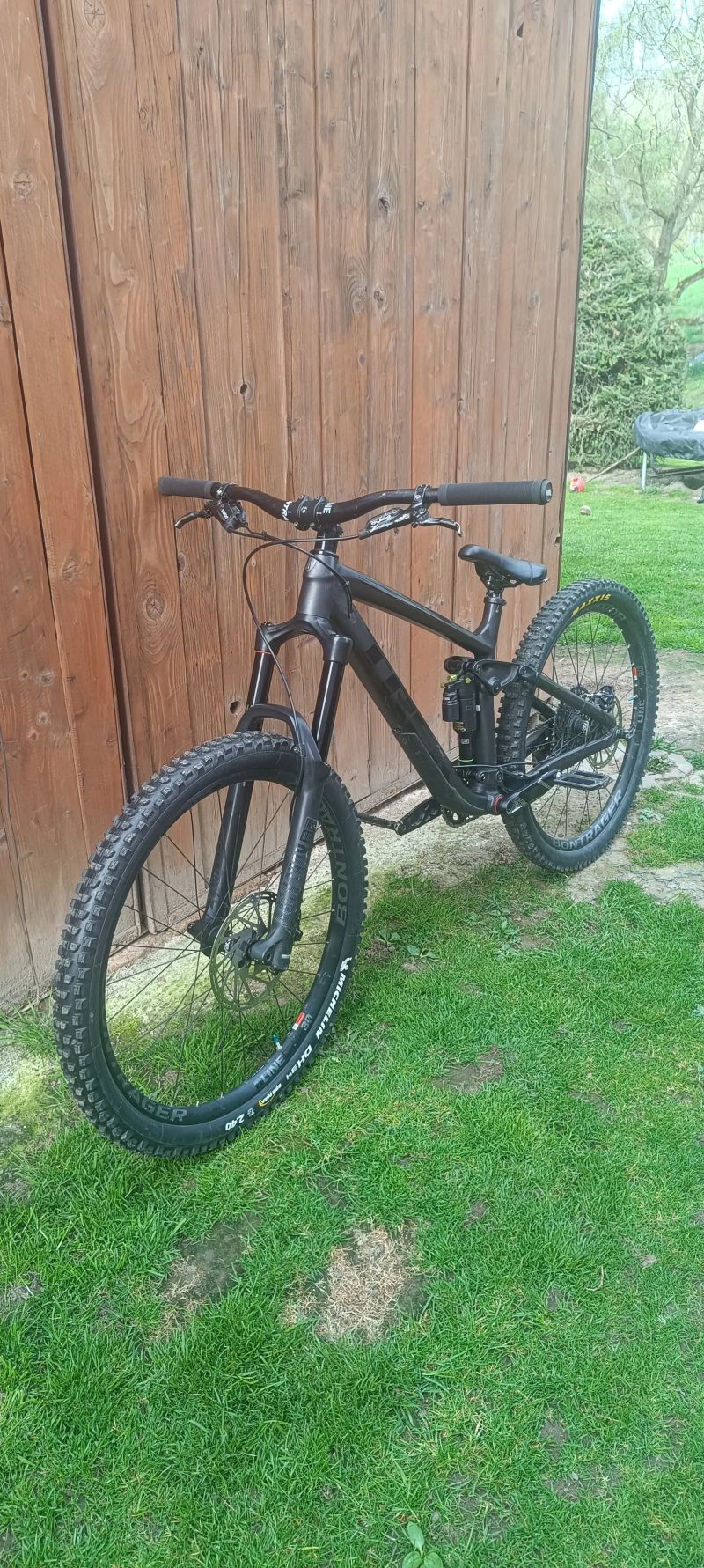 Trek Remedy 8