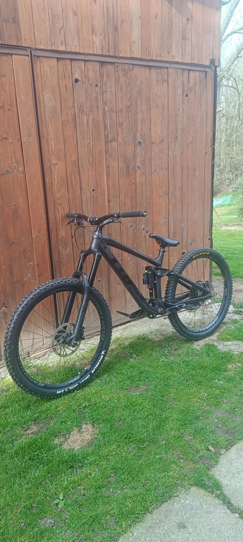 Trek Remedy 8