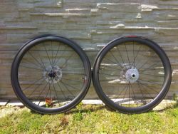 Silniční kotoučová karbonová kola