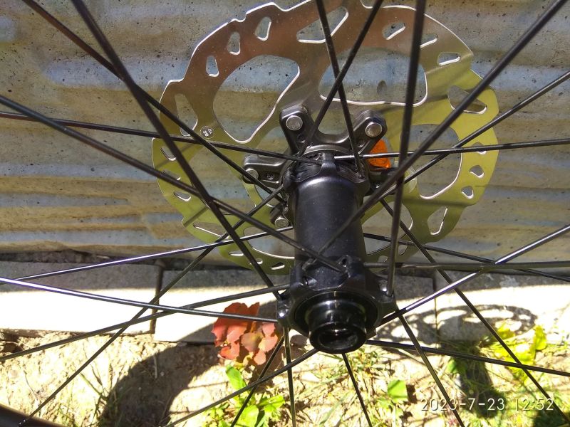 Silniční kotoučová karbonová kola