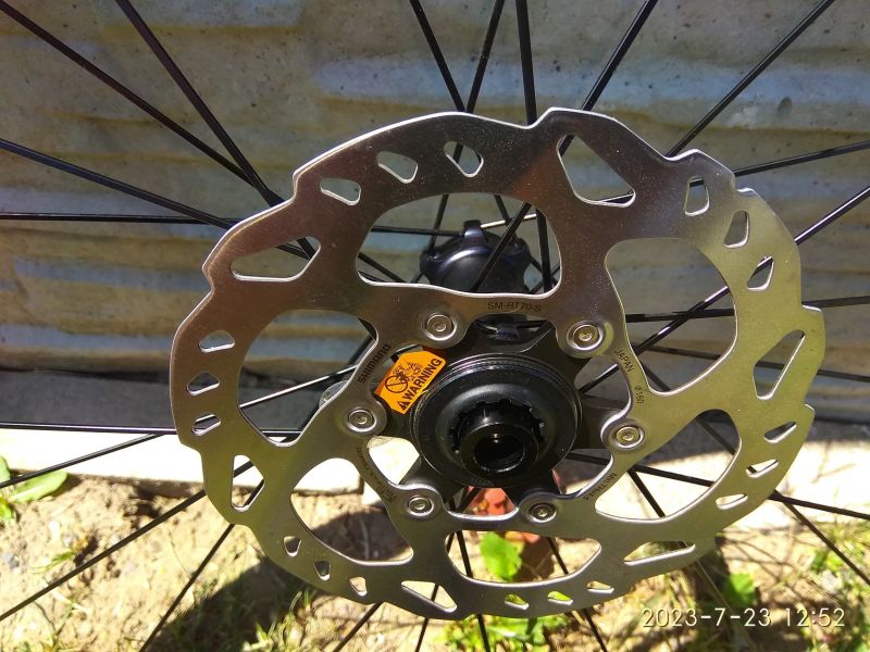 Silniční kotoučová karbonová kola