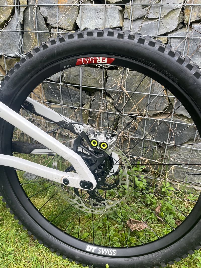 Commencal Supreme V5