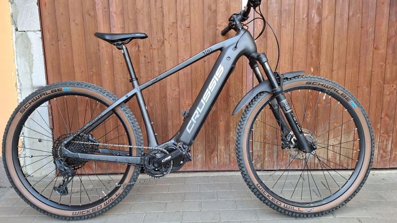 Crussis One-Largo 10.10 (900 Wh) 2025 