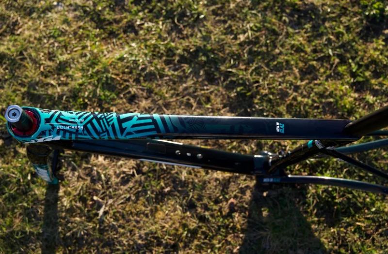 KTM Revelator Alto team vel.57