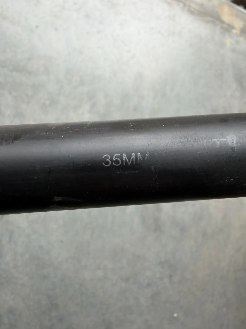 Karbonová Řídítka SANTA CRUZ 35 mm 770 mm rise 35 mm