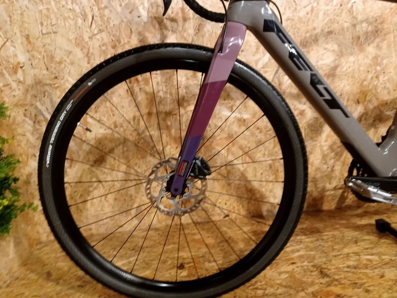 Gravel FELT BREED Advanced GRX 610, velikost M 