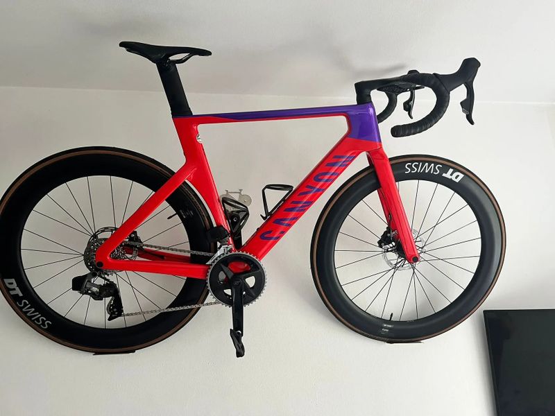 Canyon Aeroad CF SLX 7 Disc eTap