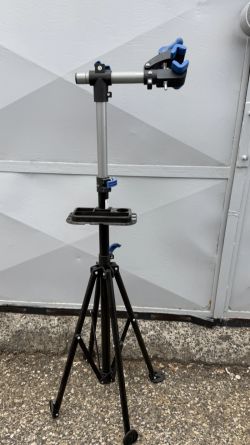 Montážní stojan - crivit