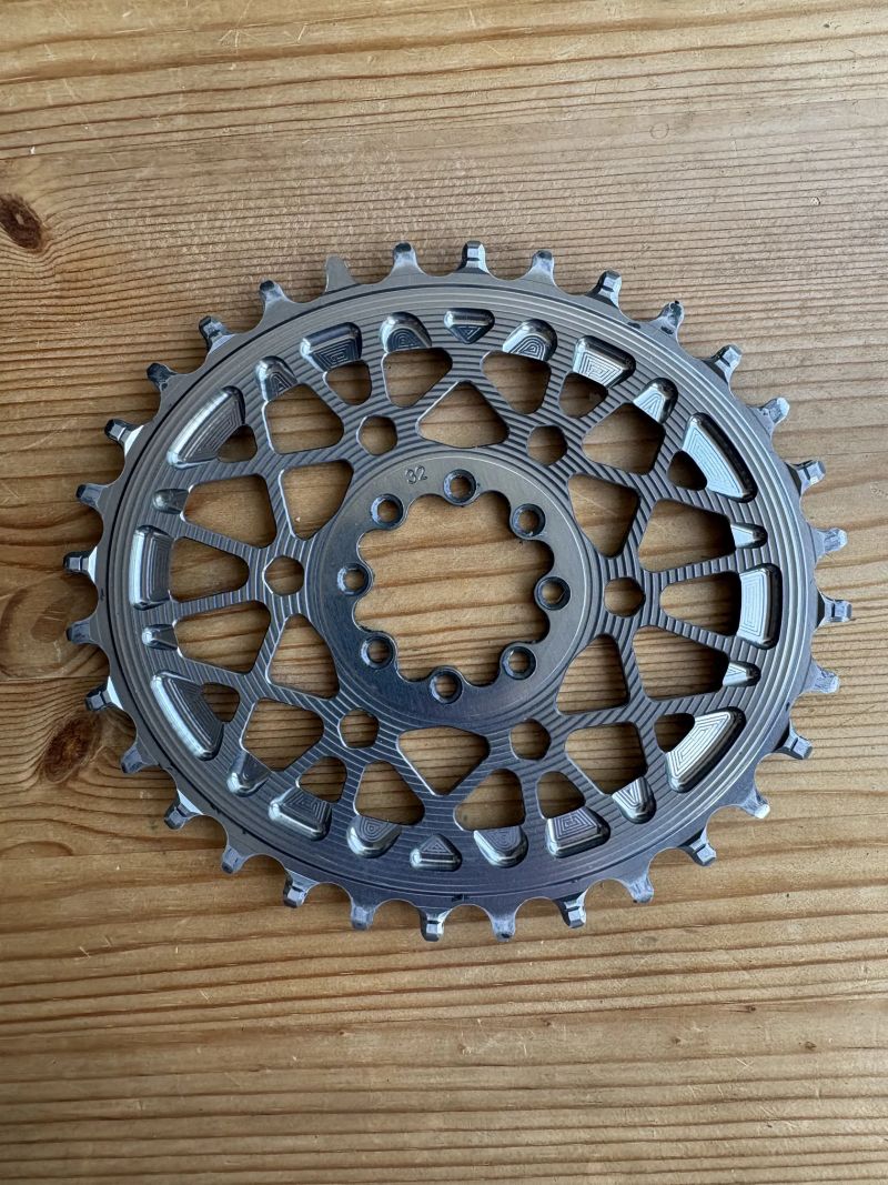 Absolute Black oválný převodník pro SRAM T-type