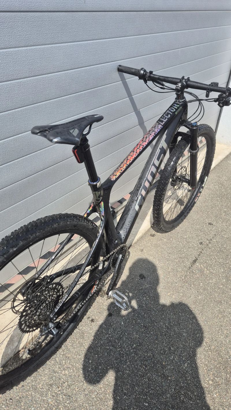 Ghost Lector replica L carbon