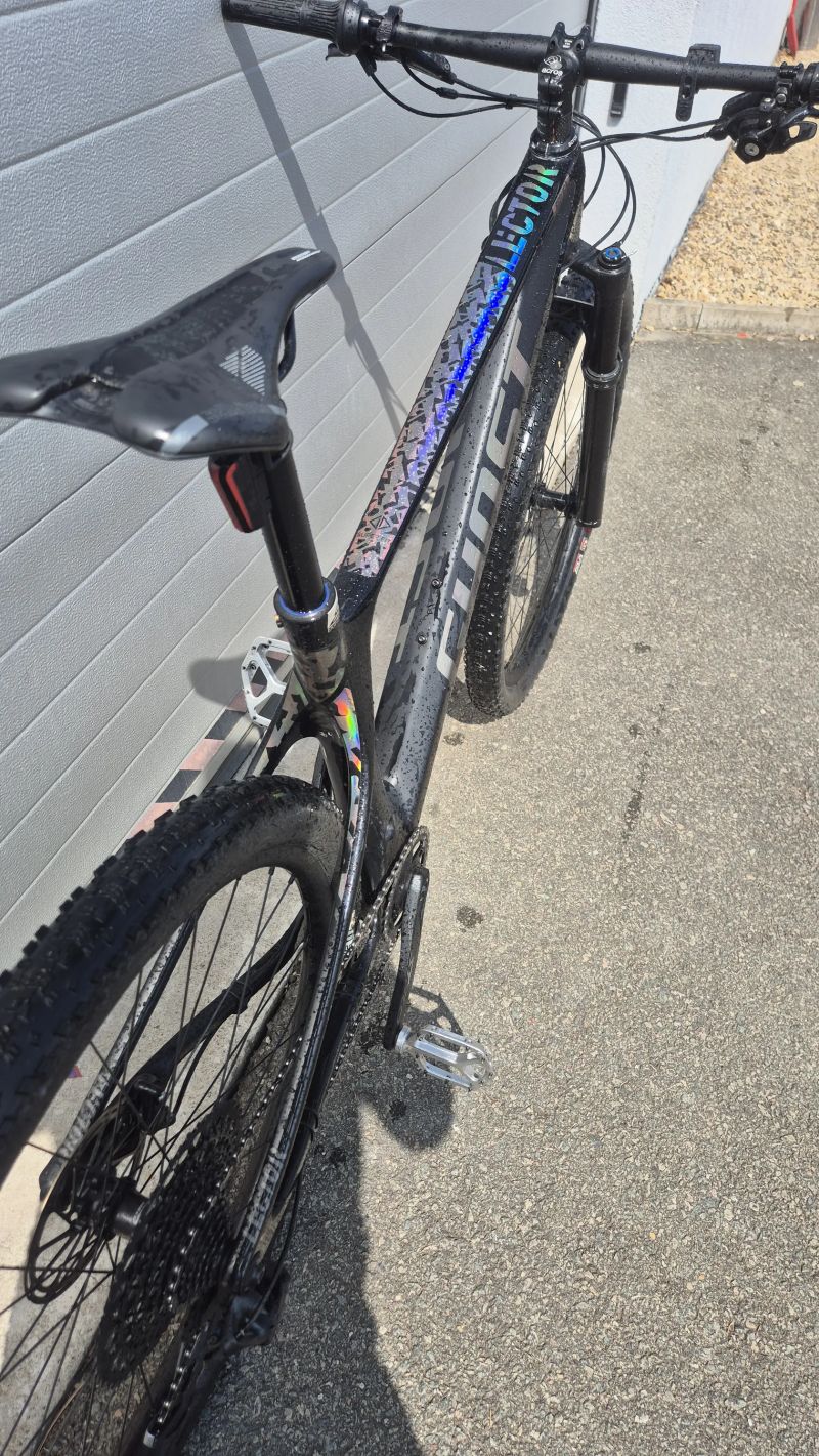 Ghost Lector replica L carbon