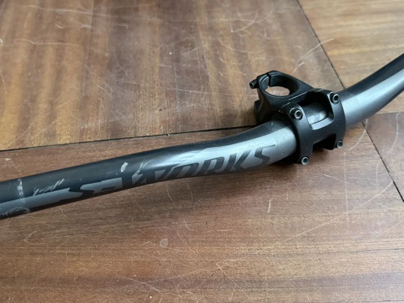 Specialized s-works karbonová řidítka a představec